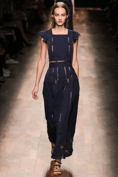 Look 5